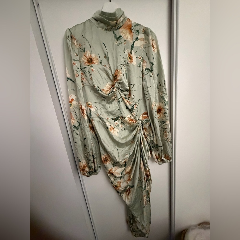 PrettyLittleThing Floral Ruched Dress - Sage and Orange